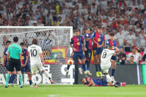 Barcelona đánh bại Real Madrid 3-2 trong trận Siêu kinh điển