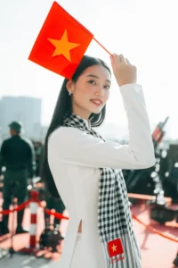 Á hậu duy nhất được đi trực thăng không quân trong đại lễ 30/4 là ai?