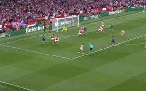 Những sai lầm khiến Arsenal gục ngã trước PSG