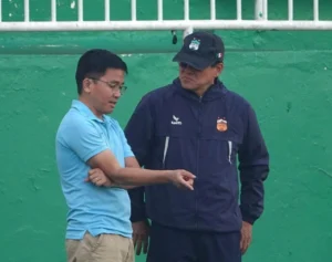 Lãnh đạo HAGL bị phạt và cấm làm nhiệm vụ vì lăng mạ trọng tài