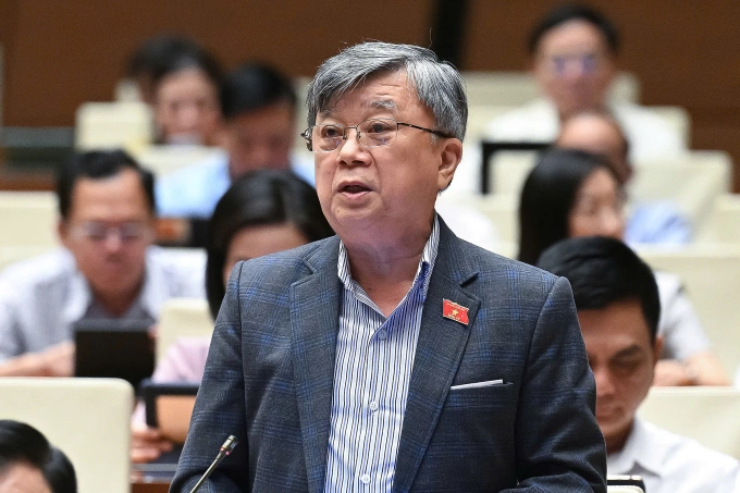 tử hình cho hành vi sản xuất sữa và thực phẩm chức năng giả