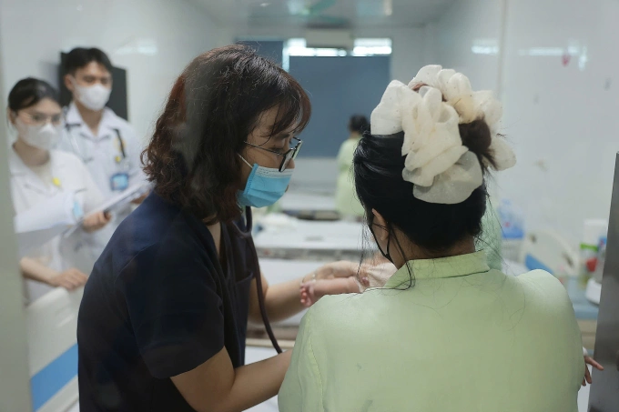 Covid-19 và Sốt Xuất Huyết Tăng Cao: Bộ Y tế Cảnh Báo Nguy Cơ Bùng Phát Dịch Trở Lại