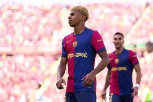 Barcelona 2024-2025 Giao hưởng chiến thắng