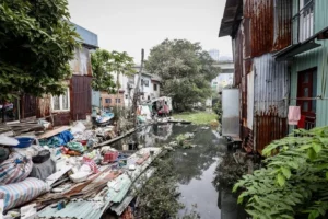 Rạch Văn Thánh đang bị ô nhiễm trầm trọng