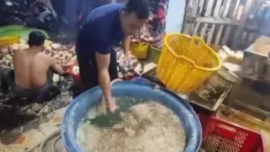 Ngâm hóa chất vào hoa chuối