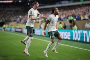 Chelsea hạ Palmeiras 2-1 nhờ pha phản lưới