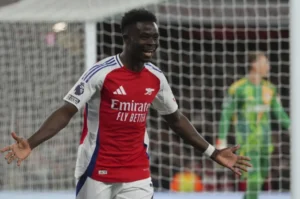 Arsenal gây tranh cãi vì chi đậm mua Madueke