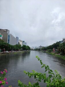 Sông Tô Lịch bất ngờ