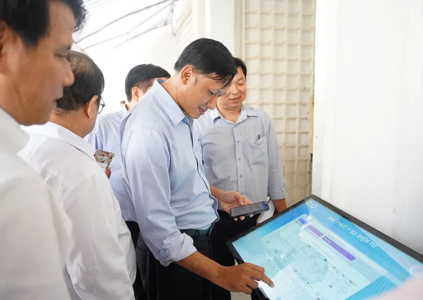 Bệnh viện Chợ Rẫy áp dụng hồ sơ bệnh án điện tử, giảm thủ tục giấy tờ