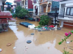 Mưa lớn dồn dập
