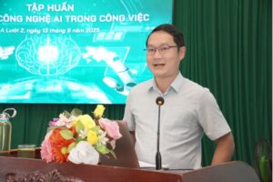 Thừa Thiên Huế: Xã A Lưới 2 tổ chức tập huấn ứng dụng AI trong công việc hành chính