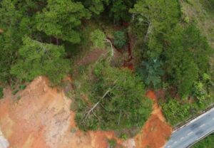 Sạt lở nghiêm trọng