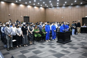 Vén màn đường dây đánh bạc