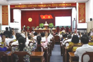 Bí thư TP Cần Thơ Nghiên cứu báo cáo Trung ương sửa đổi Nghị quyết 59 và 45 phù hợp thực tiễn mới