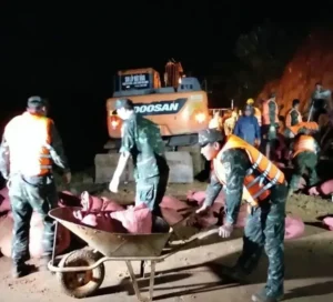 Hồ Cày An toàn trở về