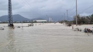 Quy Nhơn lại chìm trong biển nước